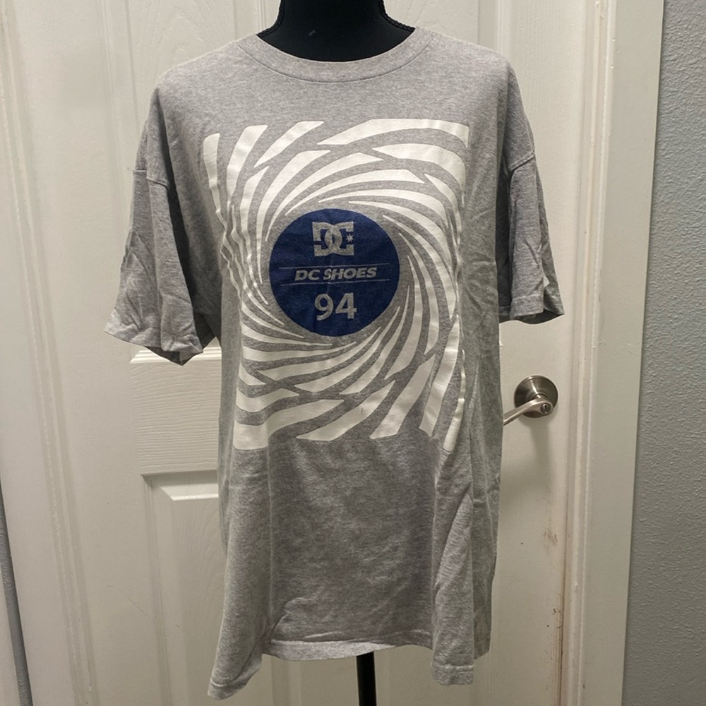 Mid 2000’s  Men’s XL DC Shoes T-Shirt